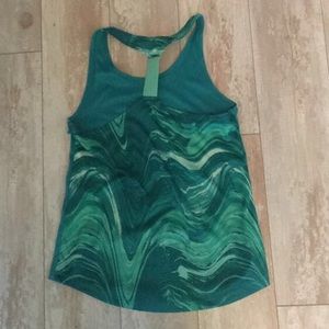 Under armor sporty shirt